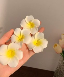 Kẹp tóc mái hoa sứ LÀGU cặp bấm mái hình hoa cho nữ đẹp vintage Hàn Quốc dễ thương màu trơn hottrend 2026